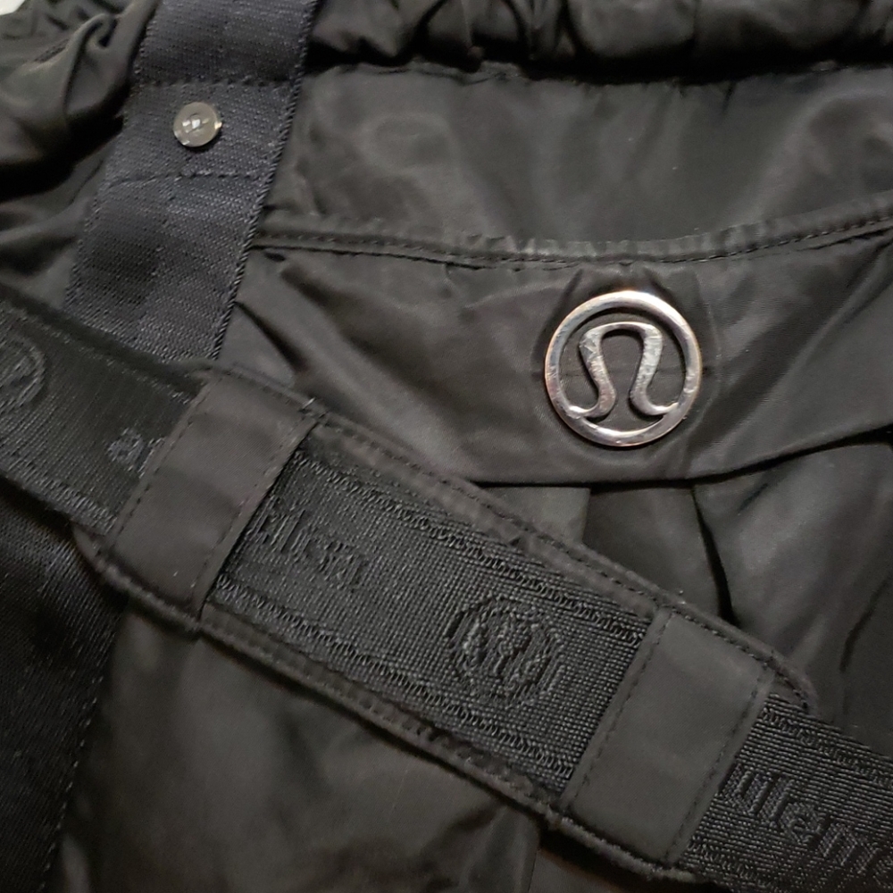lululemon athletica Black Quilted Shoulder Tote - Picture 3 of 13